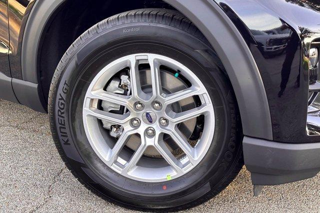 new 2025 Ford Explorer car, priced at $38,715