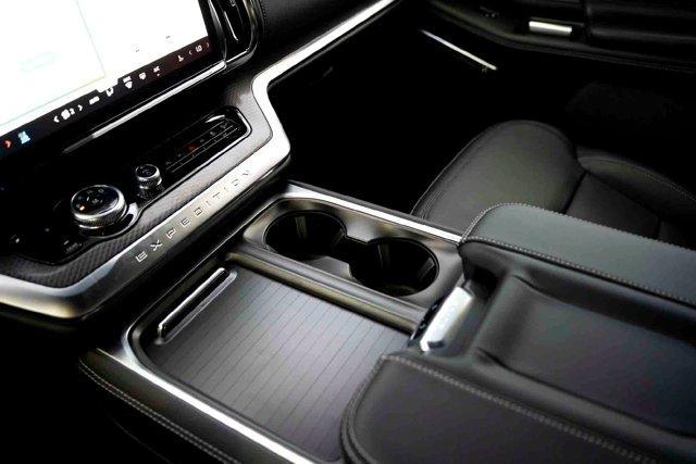 new 2025 Ford Expedition car, priced at $79,975