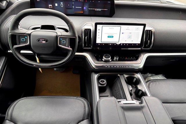 new 2025 Ford Expedition car, priced at $83,375