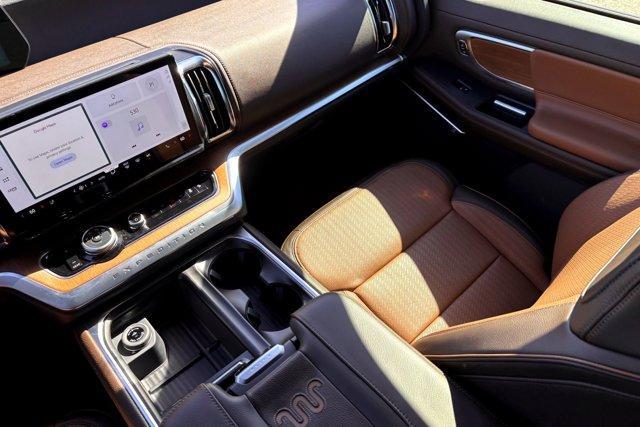 new 2026 Ford Expedition car, priced at $88,595