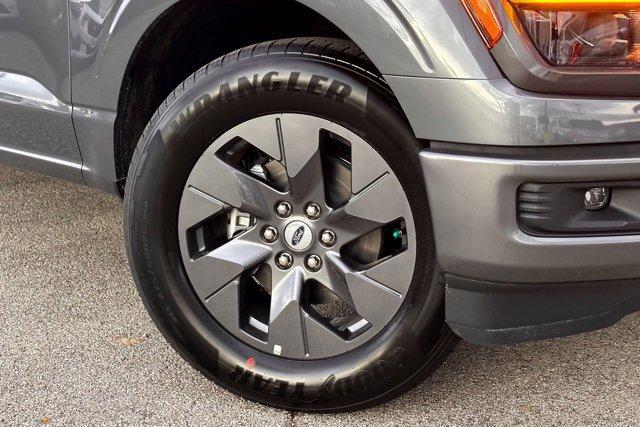 new 2025 Ford F-150 car, priced at $40,650