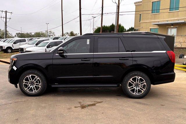 new 2025 Ford Expedition car, priced at $70,190