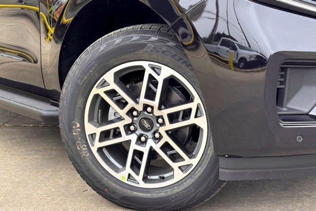 new 2025 Ford Expedition car, priced at $70,190