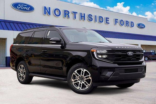 new 2025 Ford Expedition car, priced at $70,190