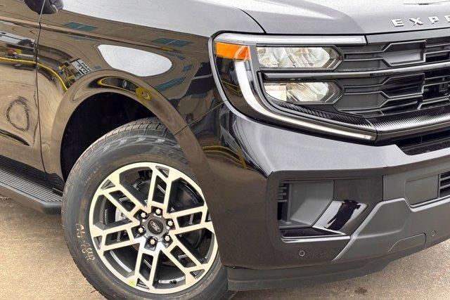 new 2025 Ford Expedition car, priced at $70,190