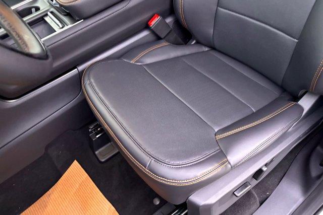 new 2025 Ford Expedition car, priced at $81,330