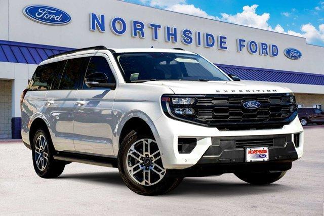 new 2025 Ford Expedition car, priced at $67,845