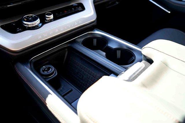 new 2025 Ford Expedition car, priced at $67,845