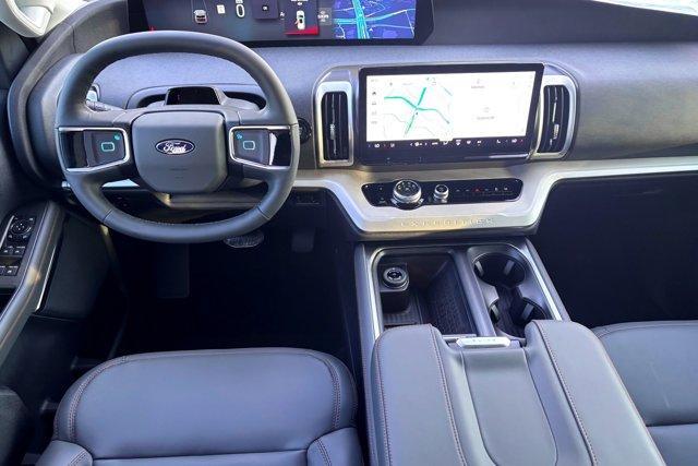 new 2025 Ford Expedition car, priced at $65,915