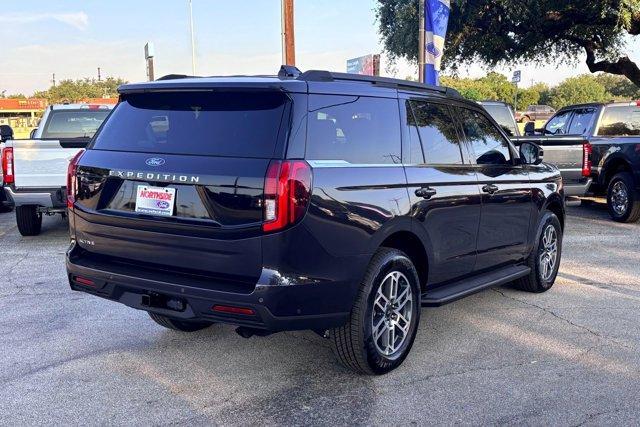 new 2025 Ford Expedition car, priced at $65,915