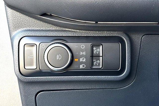 new 2025 Ford Explorer car, priced at $37,850