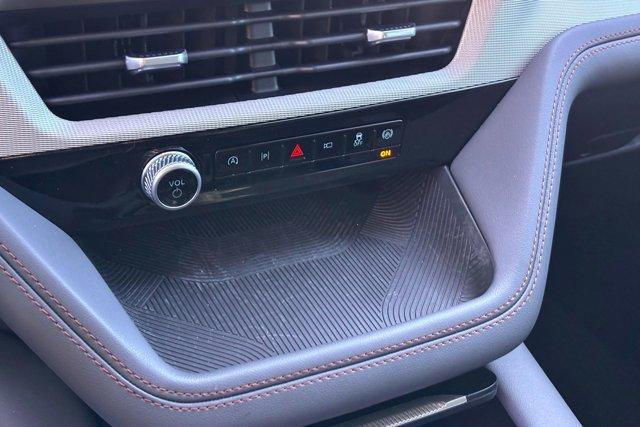 new 2025 Ford Explorer car, priced at $39,210