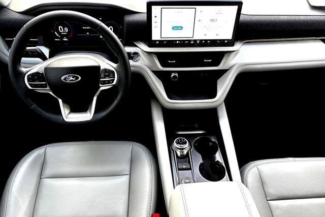 new 2025 Ford Explorer car, priced at $38,255