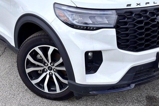 new 2025 Ford Explorer car, priced at $42,595