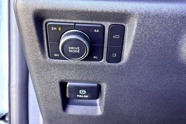 new 2025 Ford Expedition car, priced at $76,905