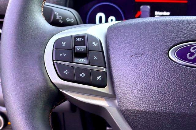 new 2025 Ford Explorer car, priced at $40,170