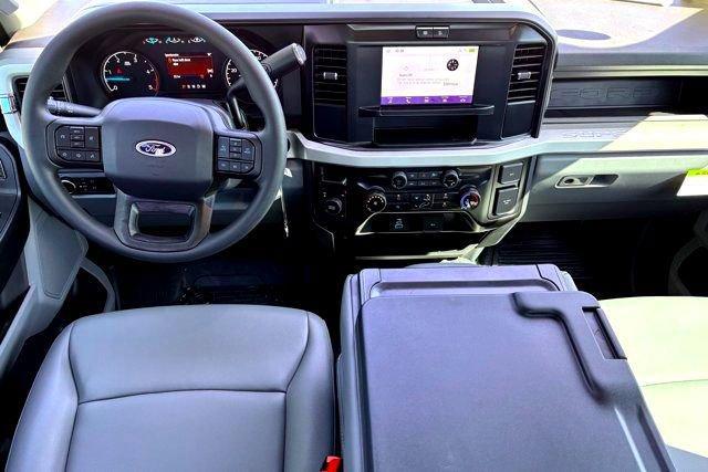 new 2025 Ford F-450 car, priced at $83,665