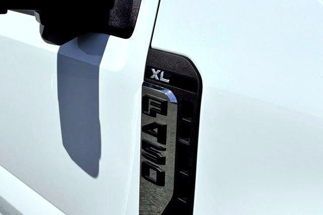 new 2025 Ford F-450 car, priced at $83,665