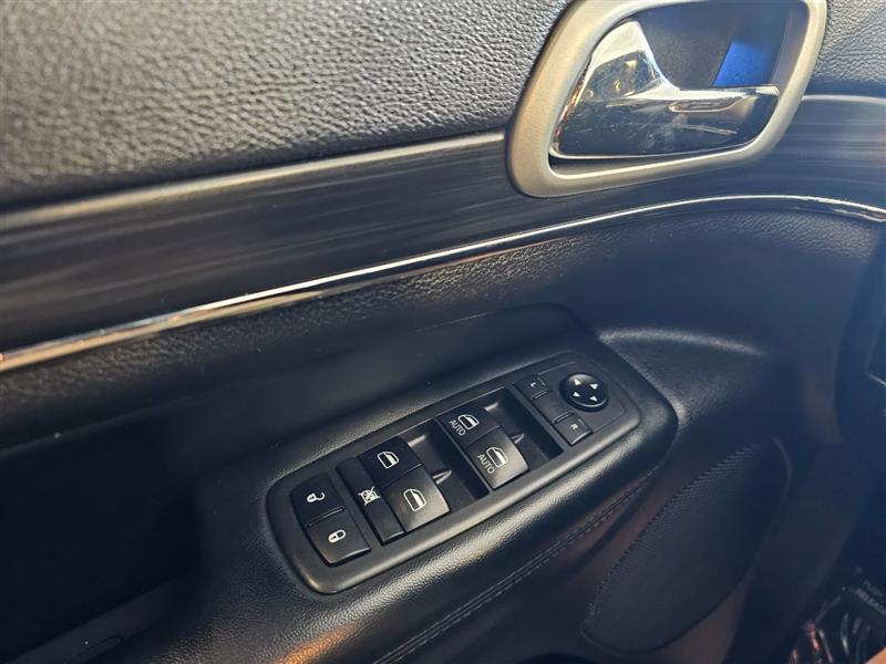 used 2021 Jeep Grand Cherokee car, priced at $19,795