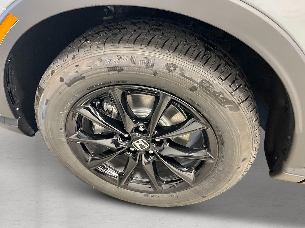 new 2026 Honda CR-V Hybrid car, priced at $41,675