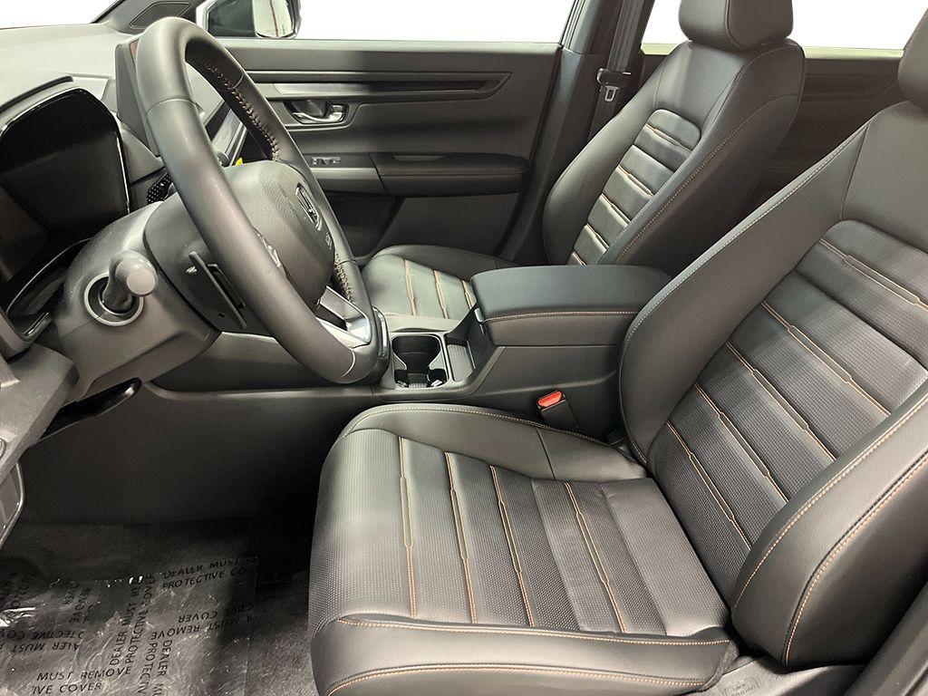 new 2026 Honda CR-V Hybrid car, priced at $41,675