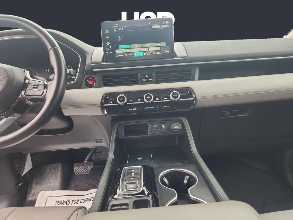 used 2023 Honda Pilot car, priced at $32,375