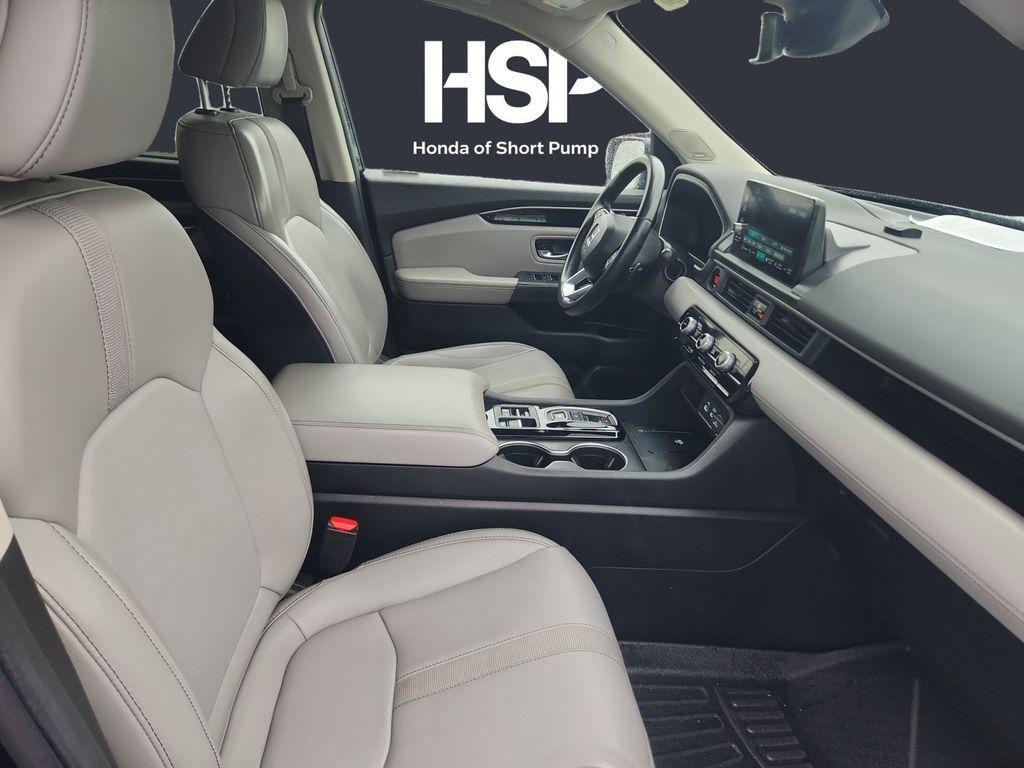 used 2023 Honda Pilot car, priced at $32,375