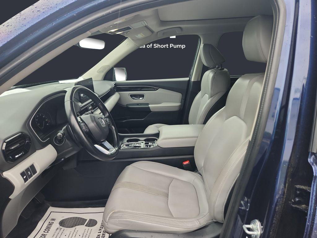used 2023 Honda Pilot car, priced at $32,375