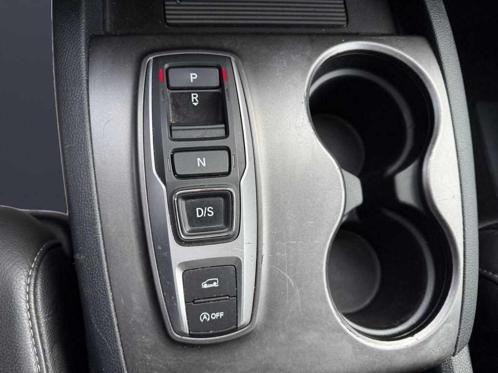 used 2022 Honda Pilot car, priced at $30,577