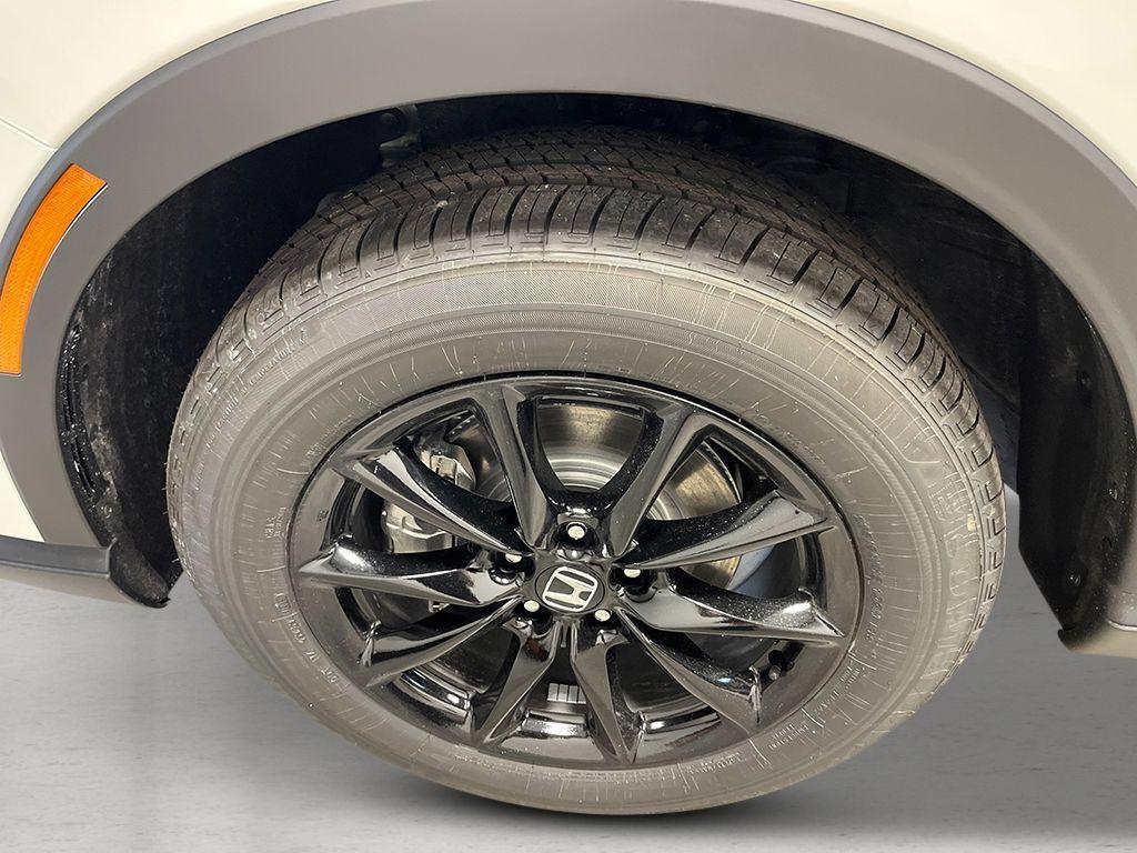 new 2026 Honda CR-V Hybrid car, priced at $41,675