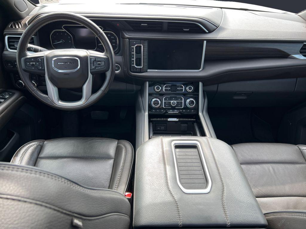 used 2021 GMC Yukon XL car, priced at $53,377