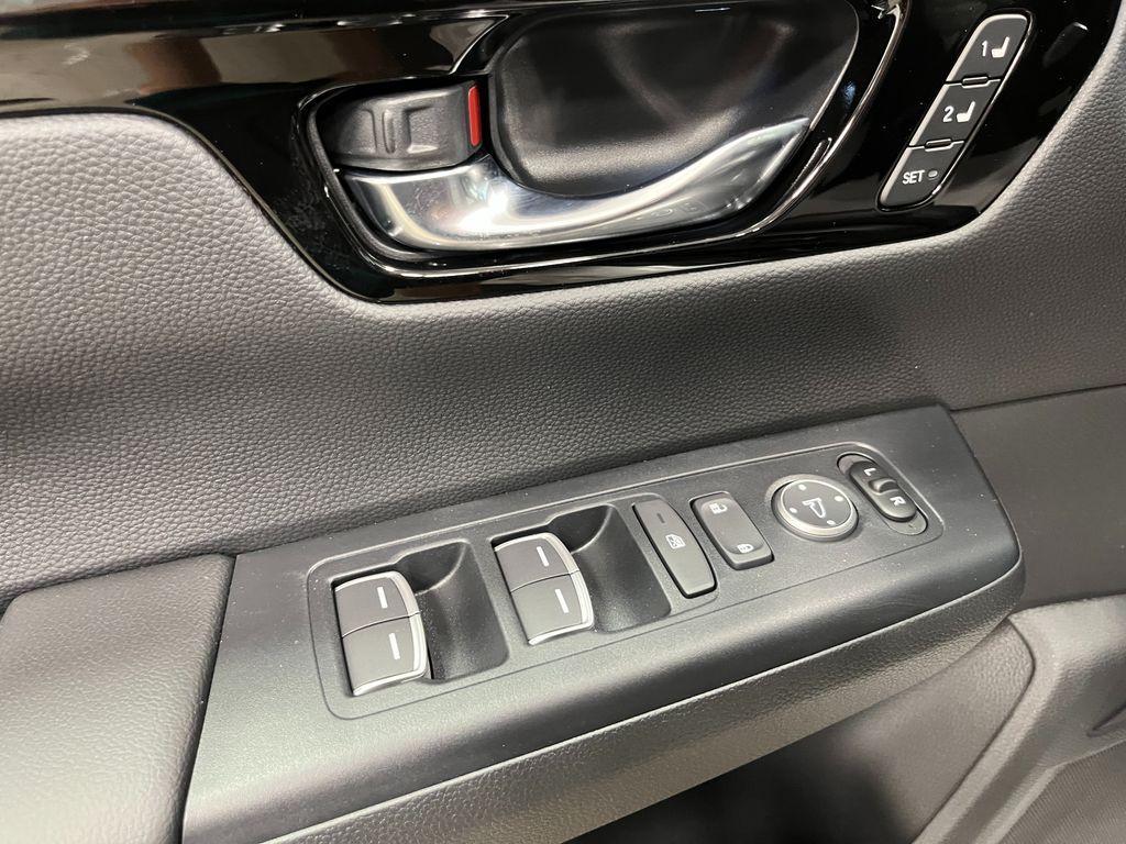 new 2026 Honda CR-V Hybrid car, priced at $41,800