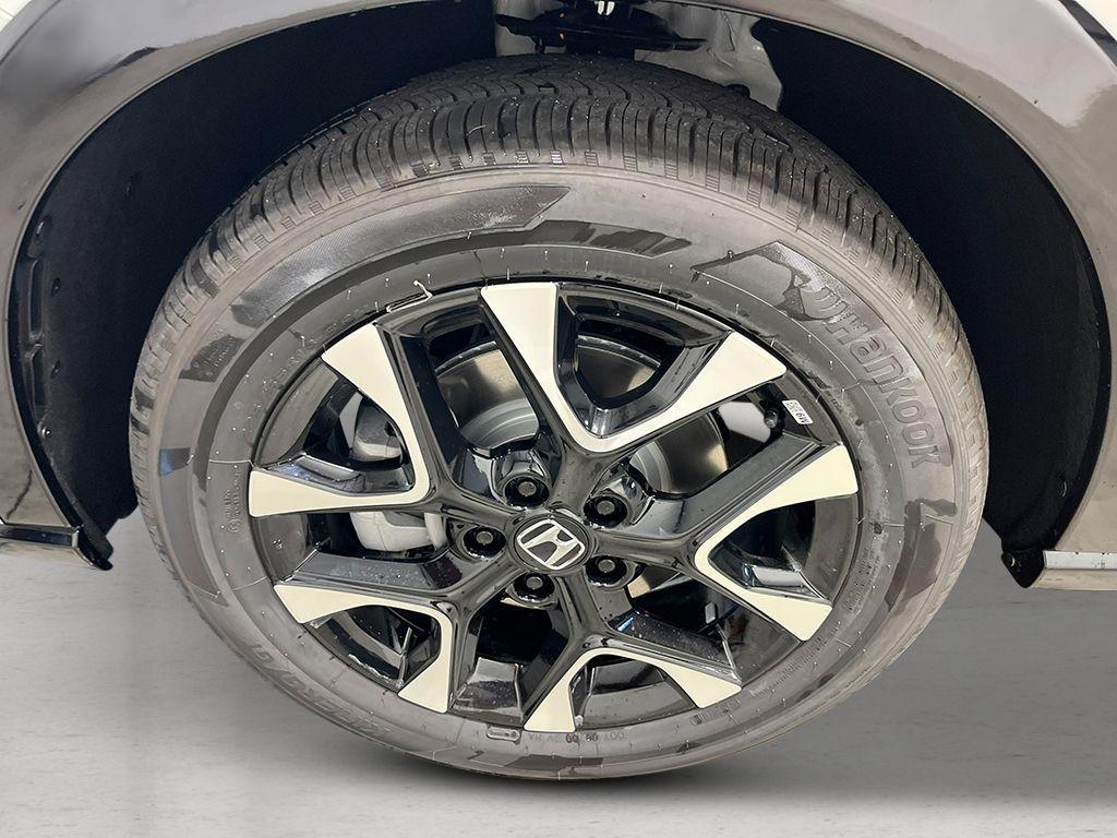 new 2026 Honda HR-V car, priced at $32,238