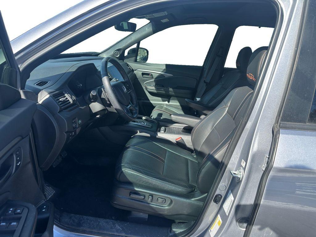 used 2022 Honda Passport car, priced at $31,633