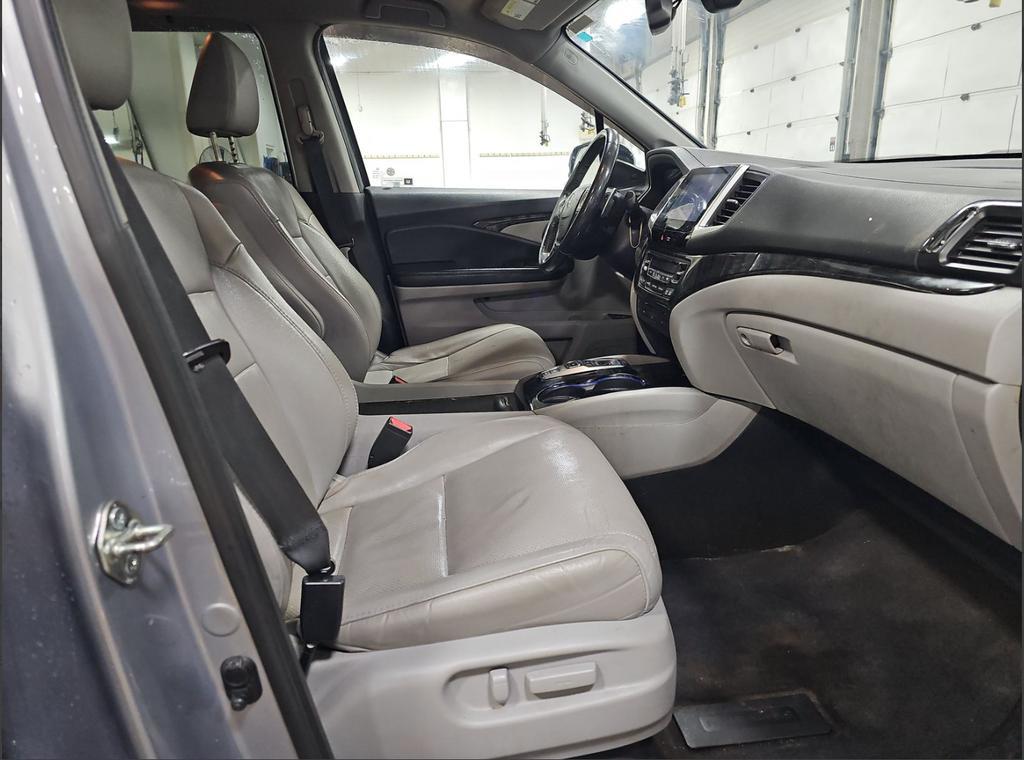 used 2017 Honda Pilot car, priced at $20,333