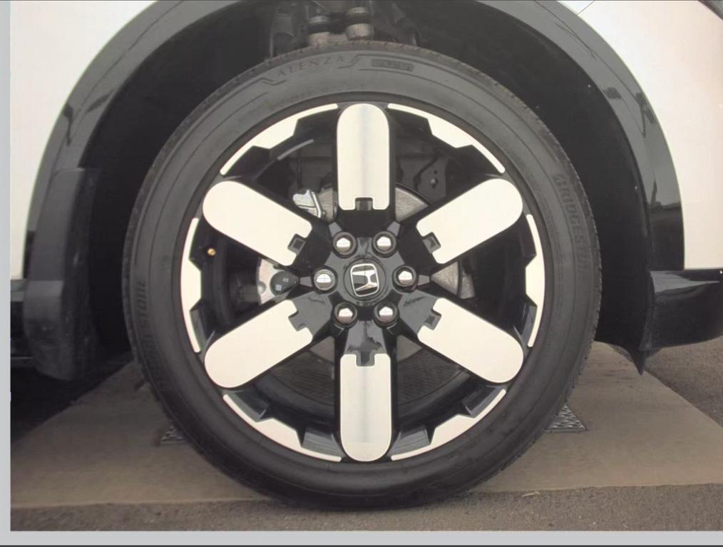 used 2025 Honda Prologue car, priced at $33,333