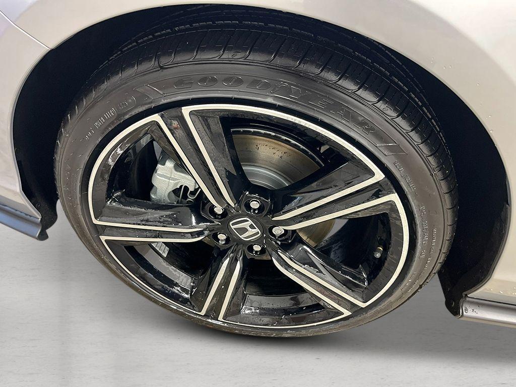 new 2026 Honda Accord Hybrid car, priced at $33,403