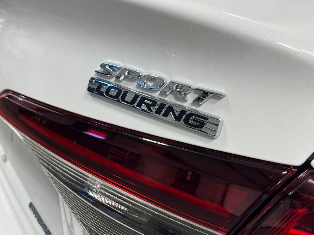 new 2026 Honda Civic Hybrid car, priced at $33,590