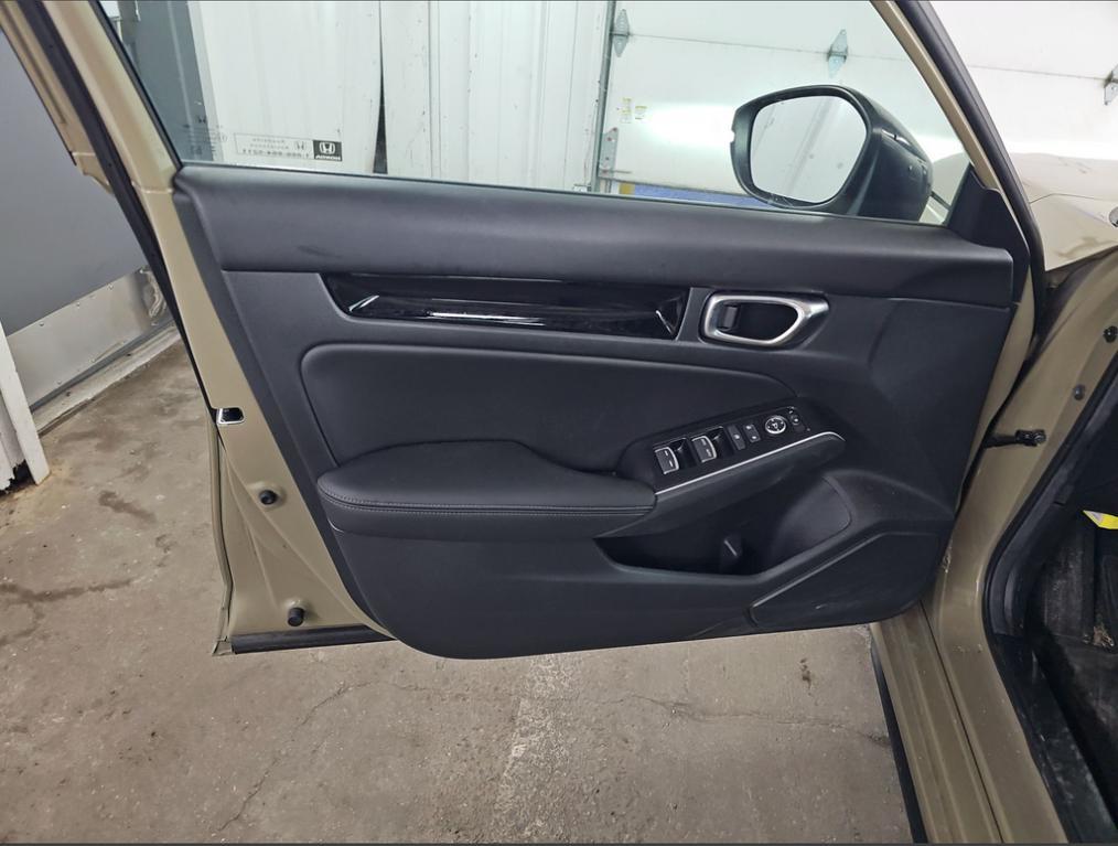 used 2025 Honda Civic Hybrid car