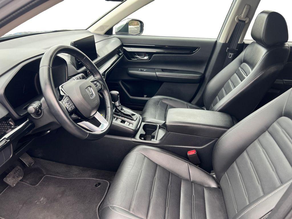 used 2025 Honda CR-V car, priced at $32,277
