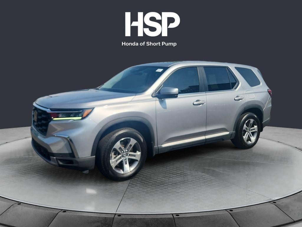used 2025 Honda Pilot car, priced at $40,631