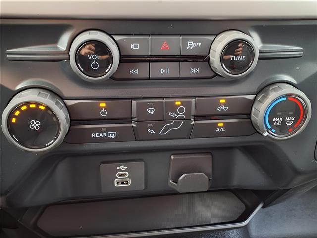 new 2025 Ford F-150 car, priced at $43,864