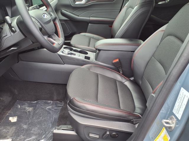 new 2025 Ford Escape car, priced at $33,414