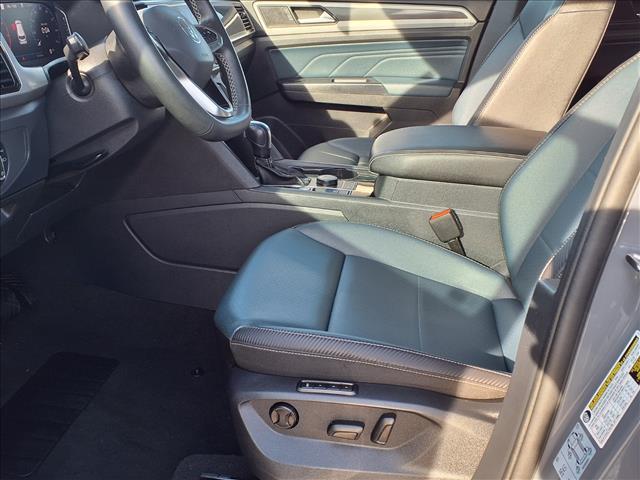 used 2021 Volkswagen Atlas Cross Sport car, priced at $26,500