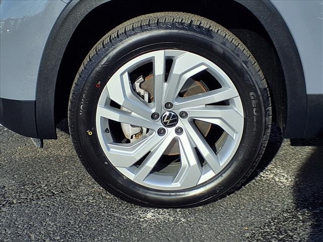 used 2021 Volkswagen Atlas Cross Sport car, priced at $26,500