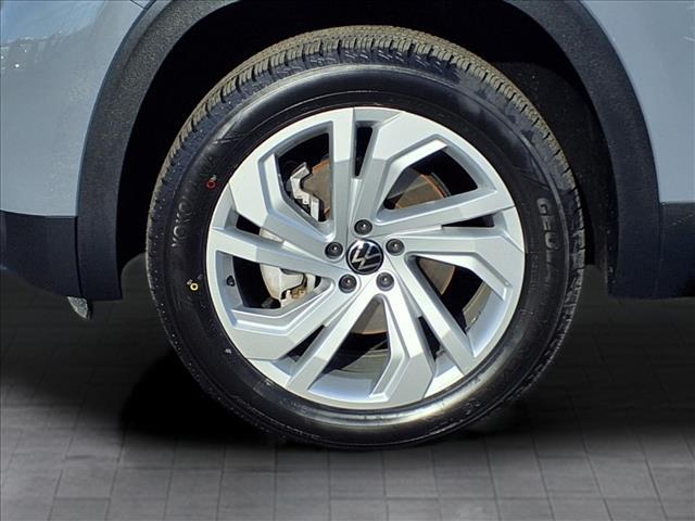 used 2021 Volkswagen Atlas Cross Sport car, priced at $24,990