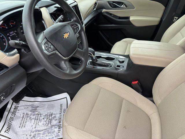 used 2023 Chevrolet Traverse car, priced at $25,386