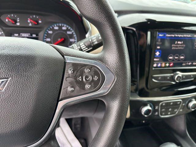 used 2023 Chevrolet Traverse car, priced at $25,386