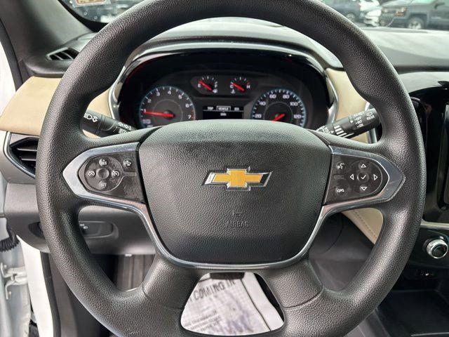 used 2023 Chevrolet Traverse car, priced at $25,386