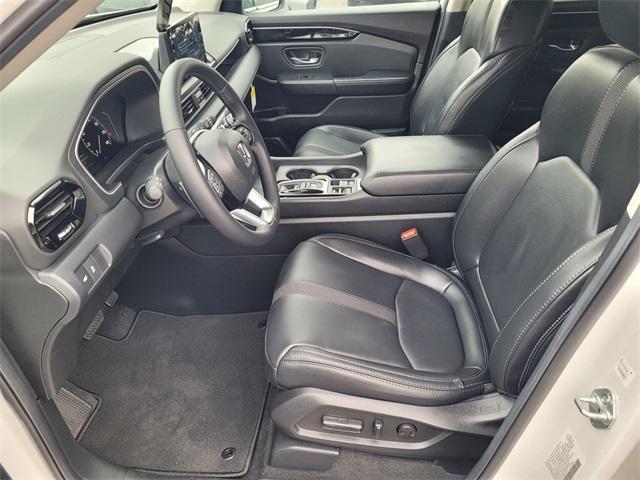 new 2025 Honda Pilot car, priced at $54,480